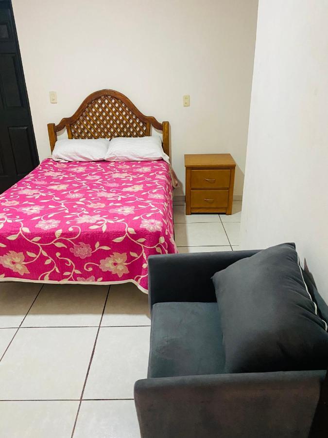 Hotel Posada De Belen Морелия Экстерьер фото